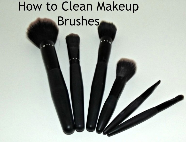 How to Clean Makeup Brushes With Vinegar, Soap and Water
