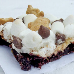 Smores Brownie with Teddy Grahams