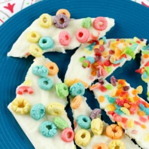 Easy Frozen Yogurt Bark Recipe with Fruity Cereal
